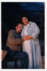 Ramon & Esperanza sing joyfully to their unborn child